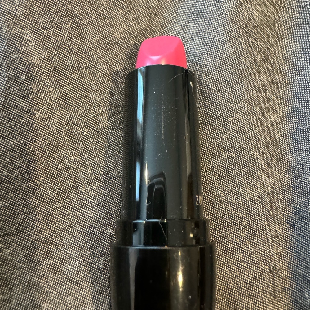 Color design lipstick